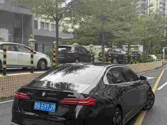 BMW 5 Series 525Li M Sport Package - ფოტო 3