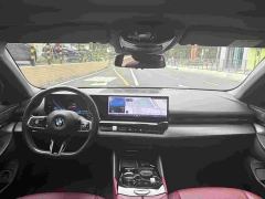 BMW 5 Series 525Li M Sport Package - ფოტო 8
