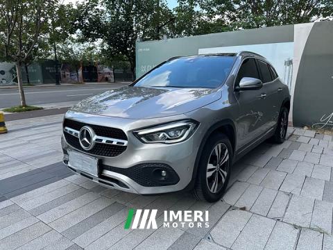 2023 Mercedes-Benz GLA 220