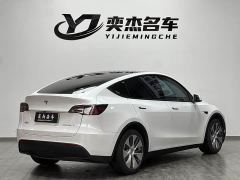 Tesla Model Y Standard Range RWD - фото 9