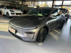 Tesla Model Y Long Range All-Wheel Drive - ფოტო 1