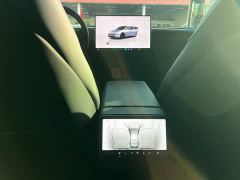 Tesla Model Y Long Range All-Wheel Drive - ფოტო 11