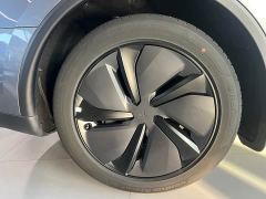 Tesla Model Y Long Range All-Wheel Drive - ფოტო 17