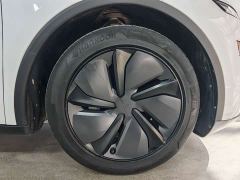 Tesla Model Y Long Range All-Wheel Drive - ფოტო 14