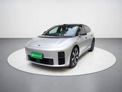 Li Auto i6 Four-Wheel Drive Standard Edition - ფოტო 1