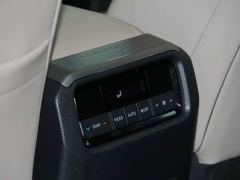Toyota Prado 2.4T Flagship VX 5-Seater - ფოტო 20