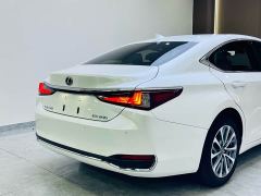 Lexus ES 200 Premium Edition - photo 17