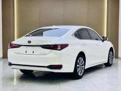 Lexus ES 200 Premium Edition - photo 3