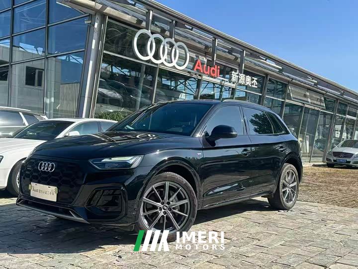 Audi Q5L 40 TFSI Luxury Dynamic - автомобиль из Китая