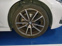 BMW 3 Series 325Li M Sport Package - ფოტო 8