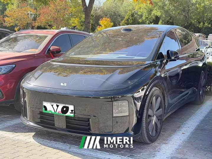 Li Auto i8 Standard Edition
