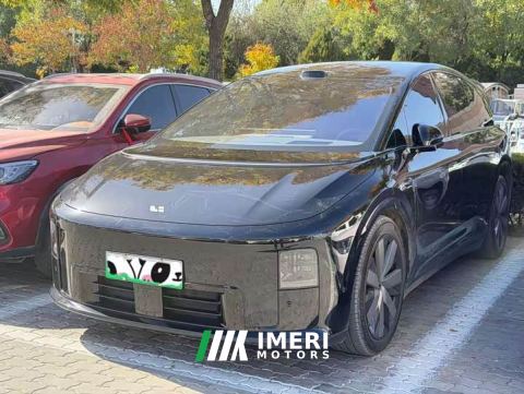 2026 Li Auto i8 Standard Edition