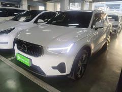 Volvo XC40 B3 Smart Remote Luxury Edition - photo 1