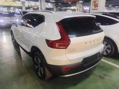 Volvo XC40 B3 Smart Remote Luxury Edition - photo 4