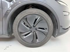 Tesla Model Y Rear-Wheel Drive - ფოტო 18
