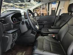 Honda Odyssey 2.0L e:HEV Luxury - ფოტო 7