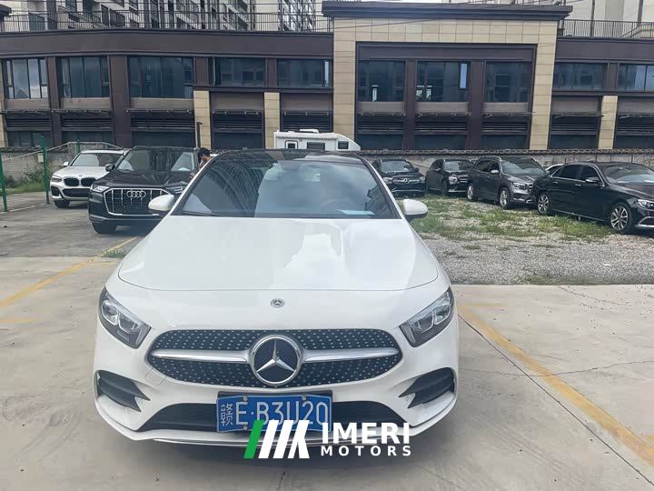 Mercedes-Benz A-Class A 200 L Sport Sedan Fashion Edition