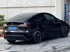 Tesla Model Y Rear-Wheel Drive - photo 12