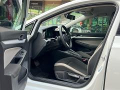 Volkswagen Golf 200TSI DCT - photo 10
