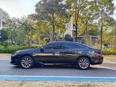 Toyota Avalon 2.5L Luxury - ფოტო 3