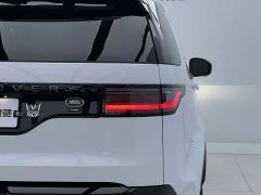 Land Rover Discovery 360PS R-Dynamic S - ფოტო 5