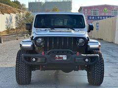 Jeep Gladiator 3.6L Overland - фото 2