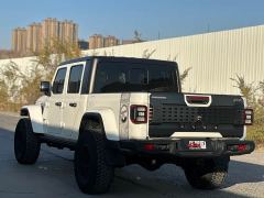 Jeep Gladiator 3.6L Overland - фото 9