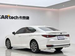 Lexus ES 300h Excellence Edition - ფოტო 3
