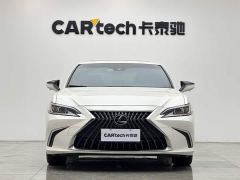 Lexus ES 300h Excellence Edition - ფოტო 7