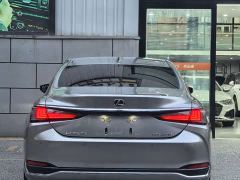 Lexus ES 200 Luxury - photo 12