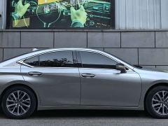Lexus ES 200 Luxury - photo 14