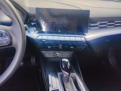 MG5 180DVVT CVT Luxury - фото 17