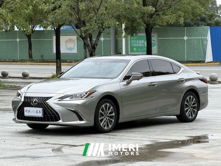 Lexus ES 300h Excellence Edition