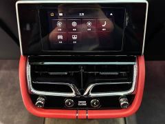 Bentley Bentayga 4.0T V8 Long Wheelbase - photo 20