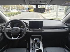 Geely Emgrand 4th Generation 1.5L CVT Luxury - фото 6