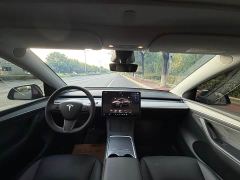 Tesla Model Y Rear-Wheel Drive - ფოტო 16