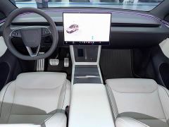 Tesla Model Y L Long Range All-Wheel Drive - ფოტო 13