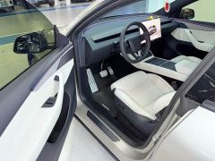 Tesla Model Y L Long Range All-Wheel Drive - ფოტო 14