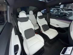 Tesla Model Y L Long Range All-Wheel Drive - ფოტო 15