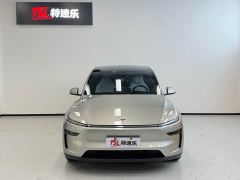 Tesla Model Y L Long Range All-Wheel Drive - ფოტო 2