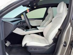 Tesla Model Y L Long Range All-Wheel Drive - ფოტო 6