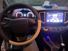 Forthing Lingzhi M5L 1.6L Practical 7-seater - фото 16