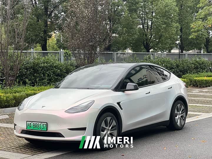Tesla Model Y Facelift Rear-Wheel Drive