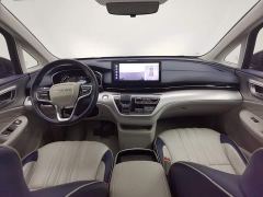 Roewe MG iMAX8 400TGI Huanju Edition - ფოტო 5