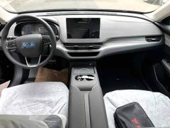 Hongqi E-QM5 500km Travel Edition - ფოტო 9