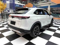 Honda Vezel 1.5L CVT Tech Edition - ფოტო 14