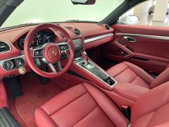 Porsche 718 Cayman 2.0T - photo 9