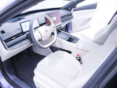 eπ007 Pure Electric 565 AWD Max Pilot Edition - photo 17