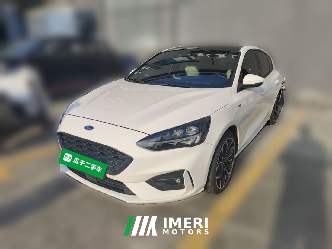 Ford Focus Hatchback EcoBoost 180 Automatic ST Line - автомобиль из Китая