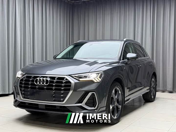 Audi Q3 35 TFSI Fashion Dynamic - car from China